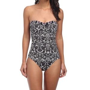NWT Tommy Bahama swimwear size 4